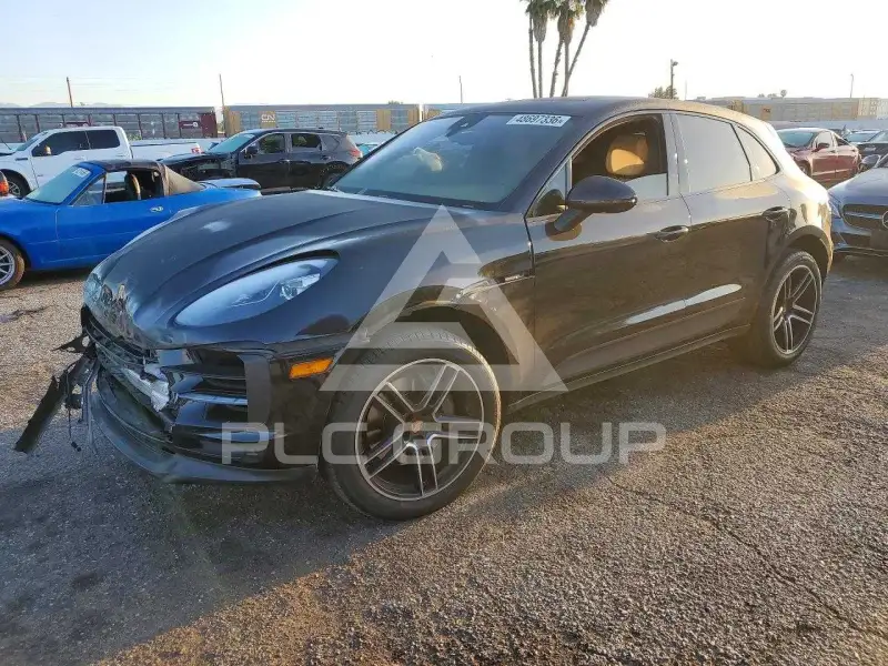 2021 Porsche MACAN photo