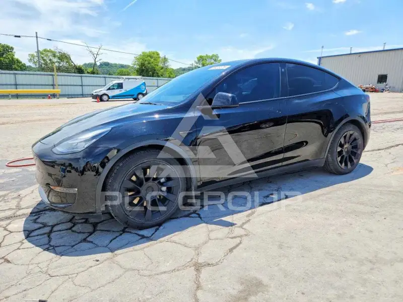 2021 Tesla Model Y фото