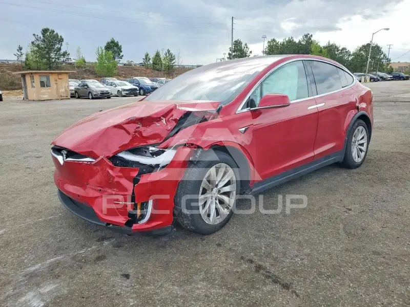 2021 Tesla Model X фото