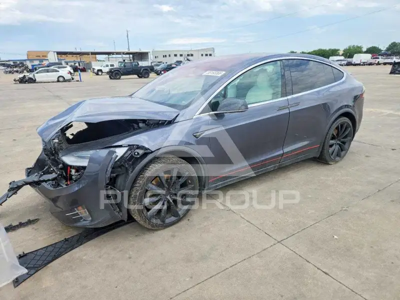 2021 Tesla Model X photo