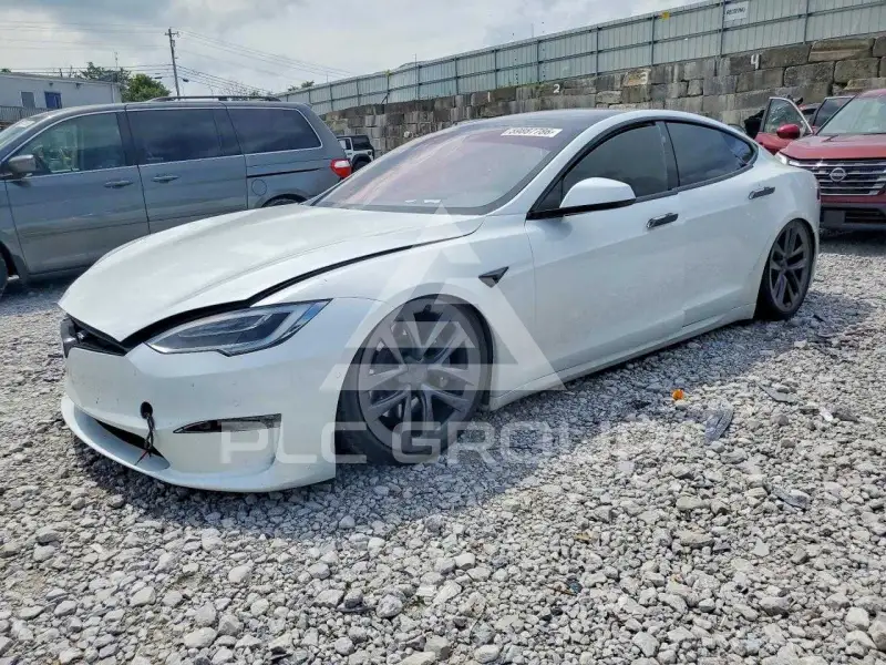 2021 Tesla Model S фото