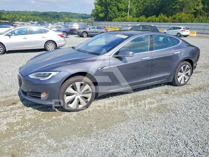 2021 Tesla Model S фото
