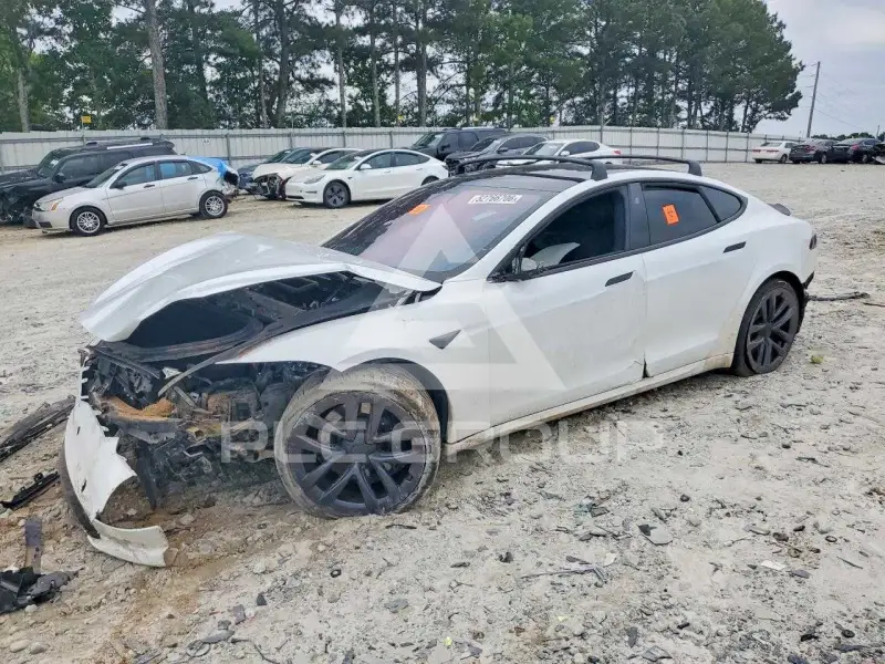 2021 Tesla Model S фото