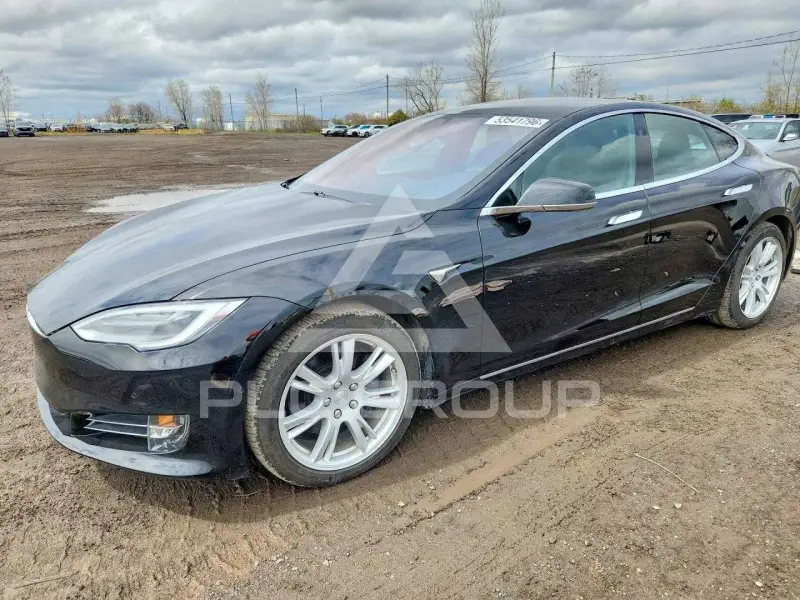 2021 Tesla Model S фото