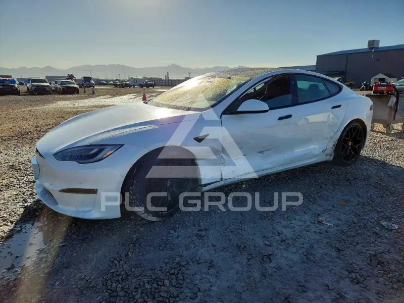 2021 Tesla Model S photo
