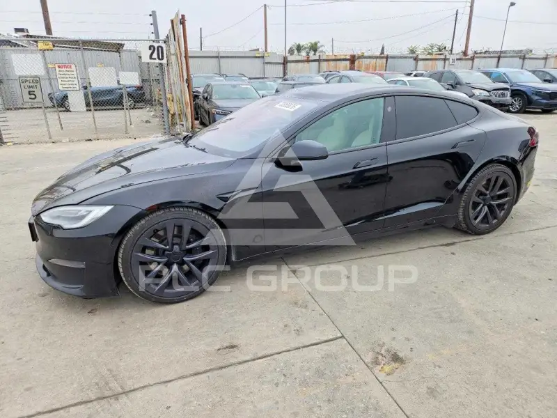 2021 Tesla Model S photo