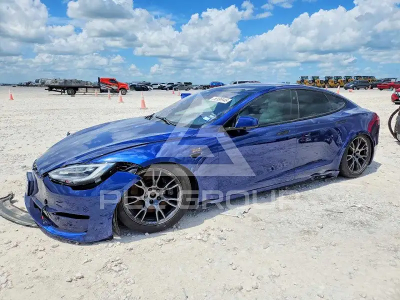 2021 Tesla Model S фото