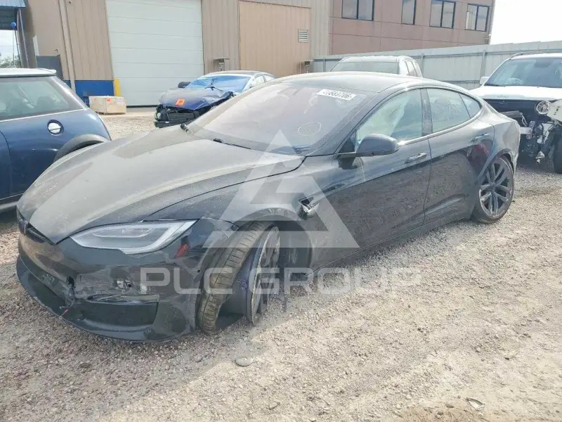2021 Tesla Model S фото