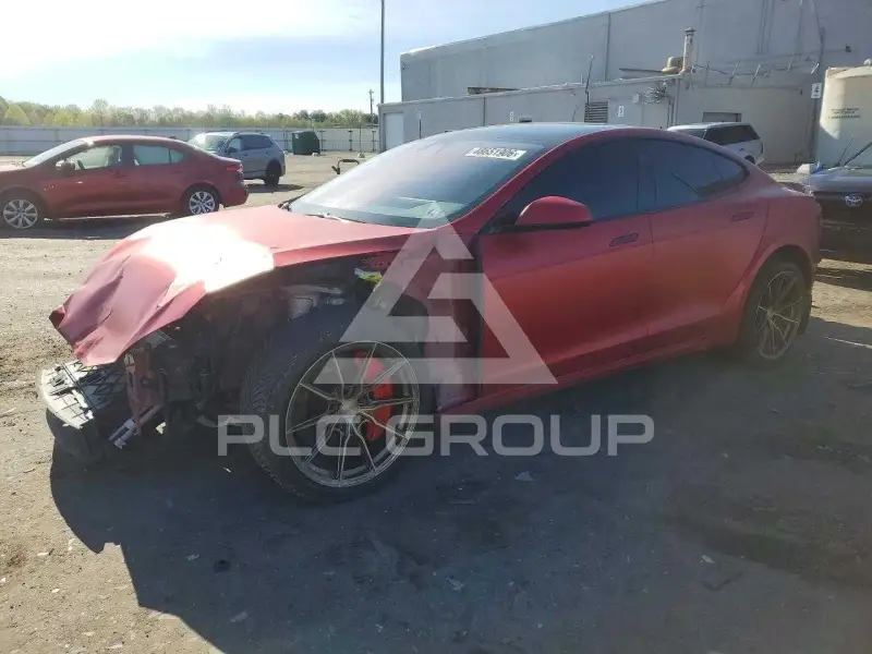 2021 Tesla Model S фото