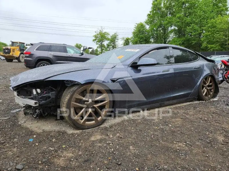 2021 Tesla Model S фото
