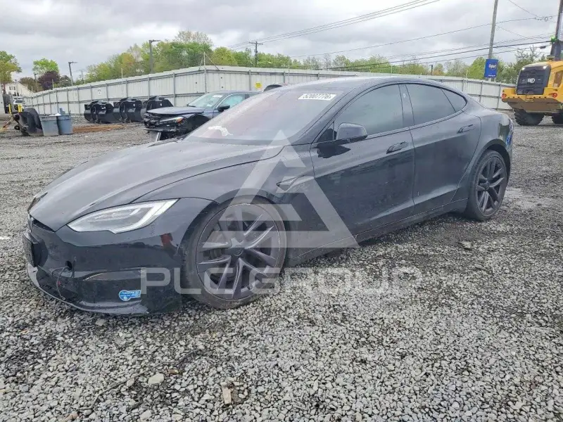 2021 Tesla Model S фото