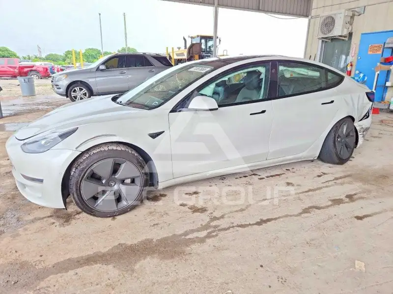 2021 Tesla Model 3 фото