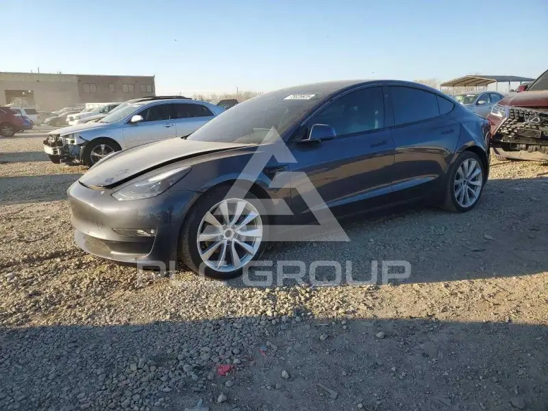 2021 Tesla Model 3 фото
