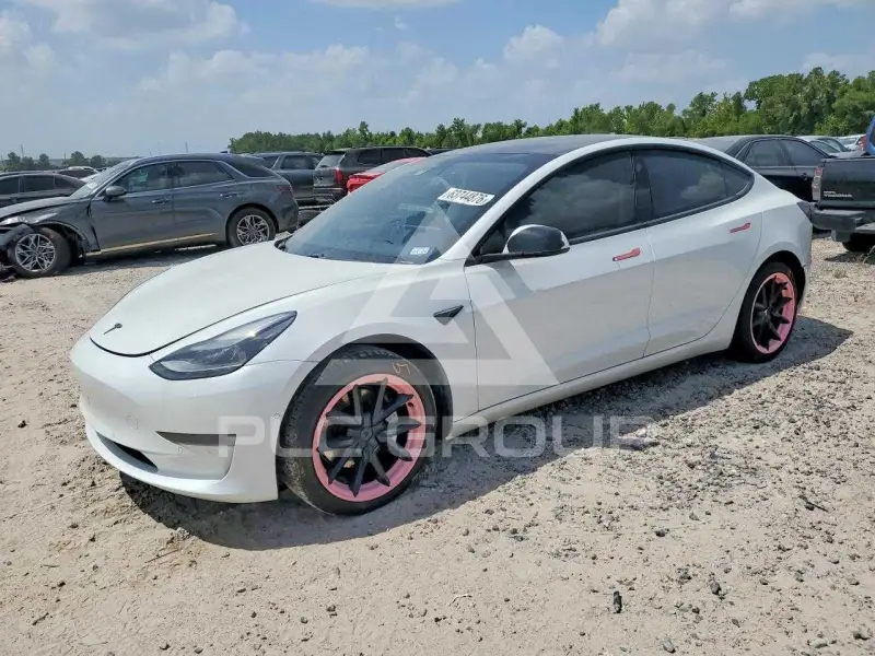 2021 Tesla Model 3 фото