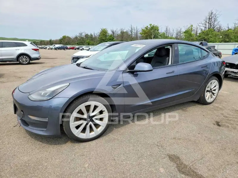 2021 Tesla Model 3 фото