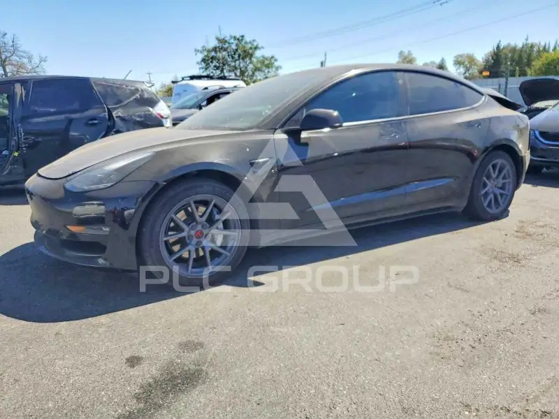 2021 Tesla Model 3 фото