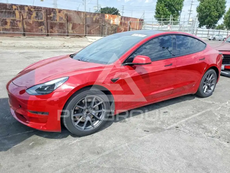 2021 Tesla Model 3 фото