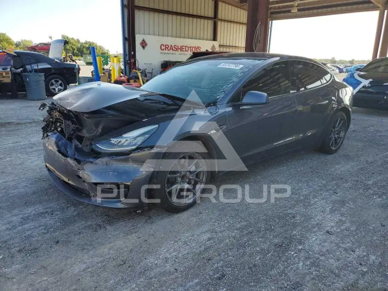 2021 Tesla Model 3 photo