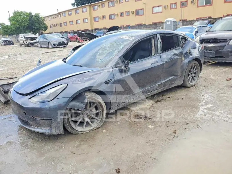 2021 Tesla Model 3 фото