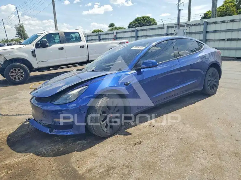 2021 Tesla Model 3 фото