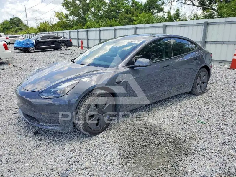 2021 Tesla Model 3 фото
