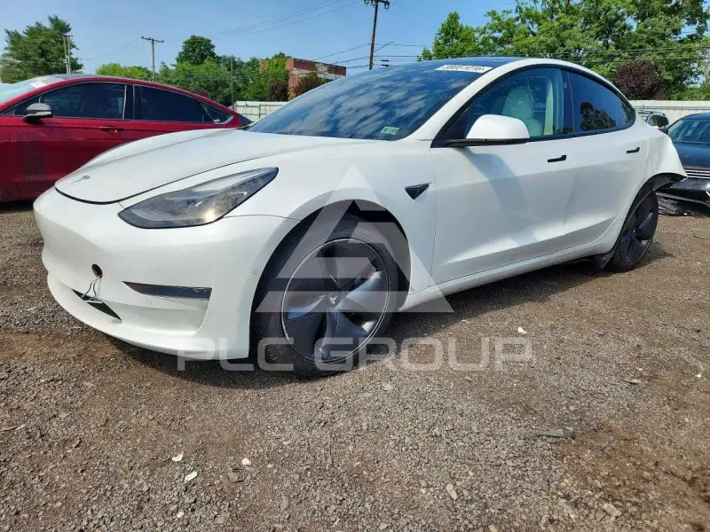 2021 Tesla Model 3 фото