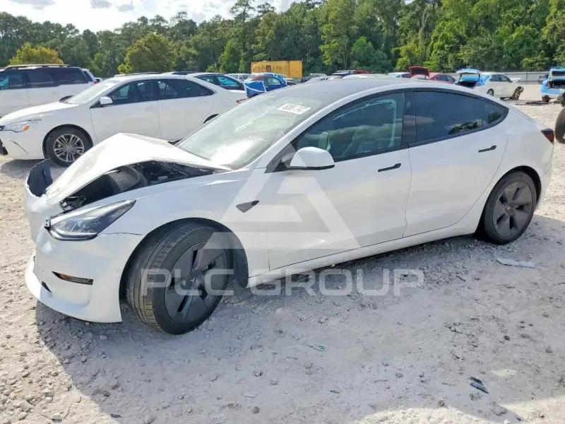 2021 Tesla Model 3 фото