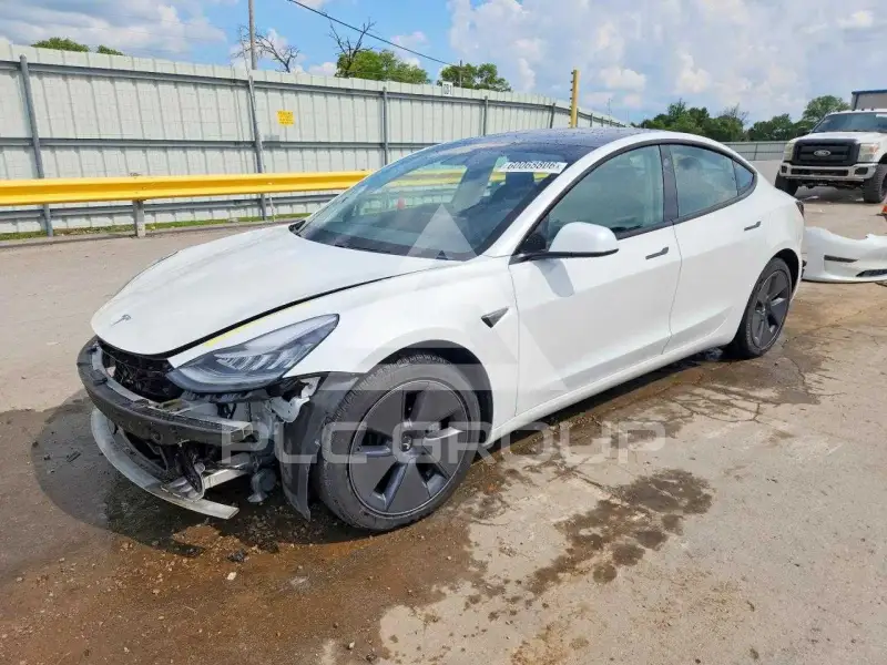 2021 Tesla Model 3 фото