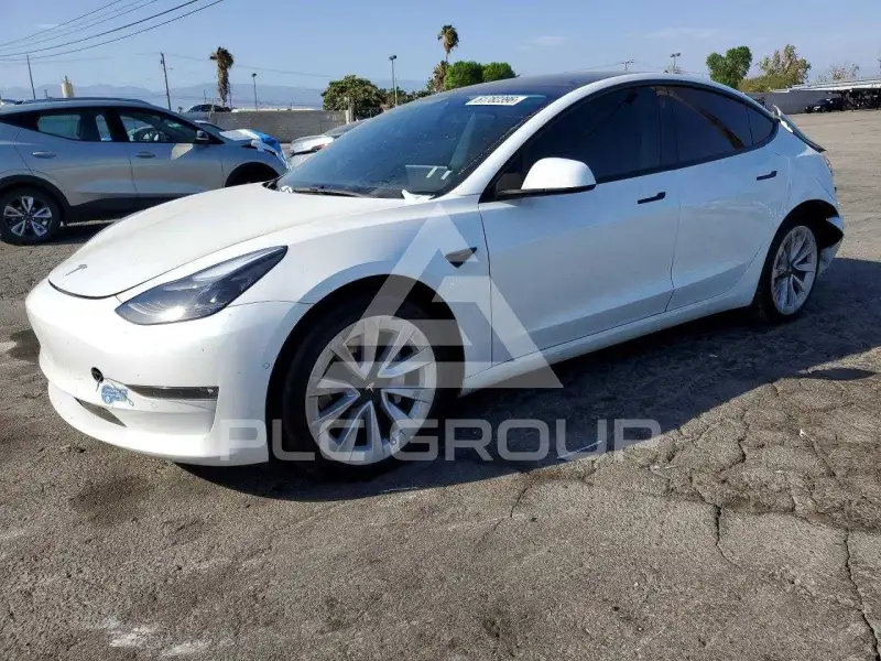 2021 Tesla Model 3 фото