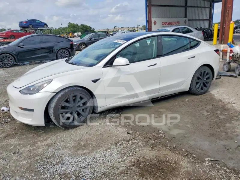 2021 Tesla Model 3 фото