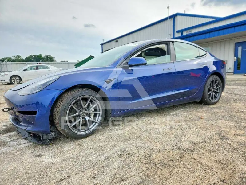 2021 Tesla Model 3 фото