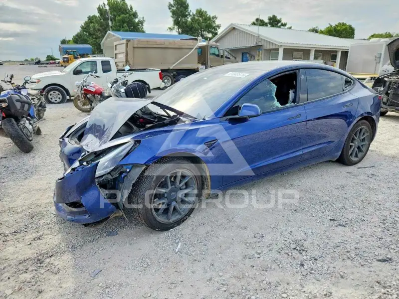 2021 Tesla Model 3 фото