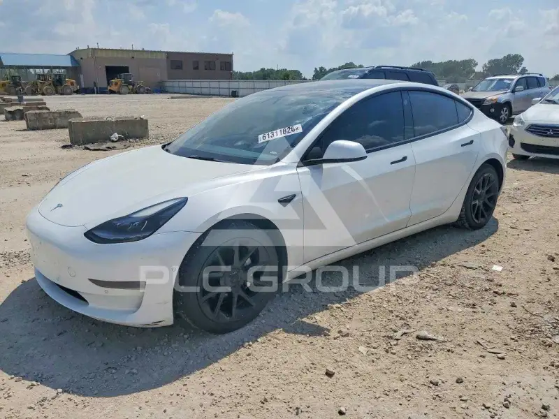 2021 Tesla Model 3 фото