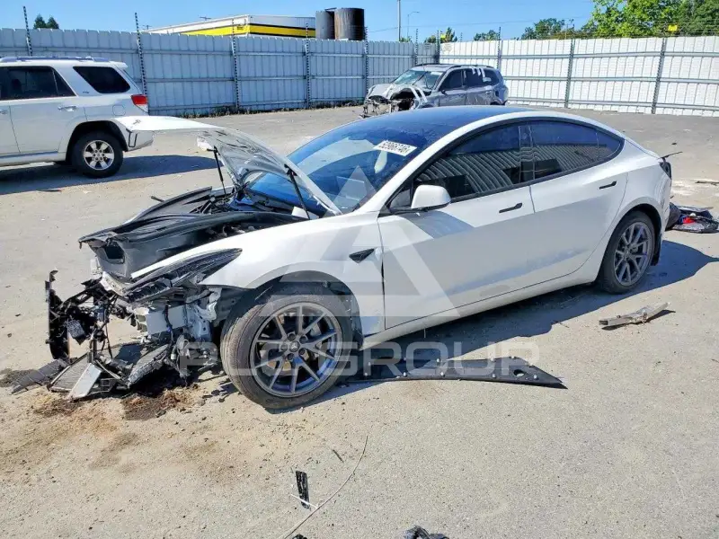 2021 Tesla Model 3 фото