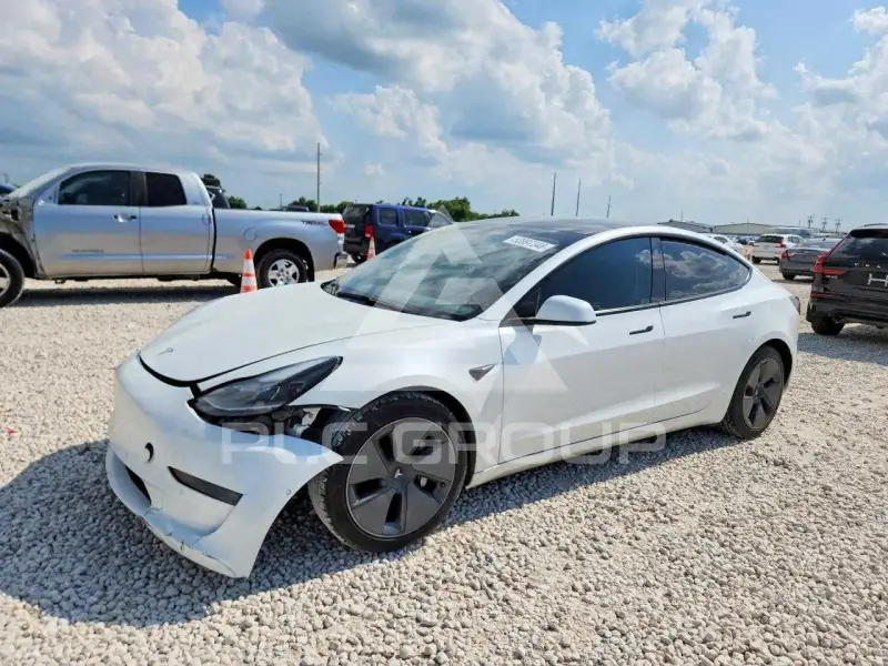 2021 Tesla Model 3 фото