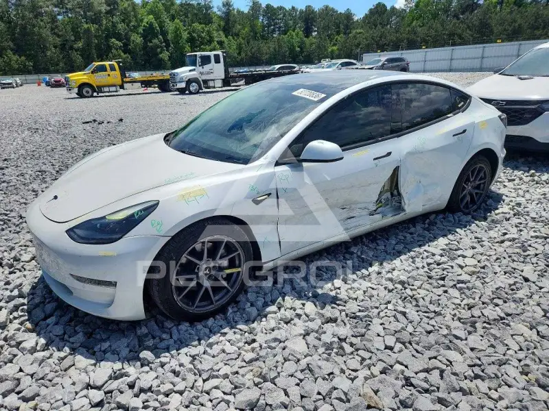 2021 Tesla Model 3 photo