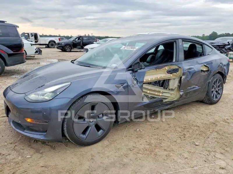 2021 Tesla Model 3 фото