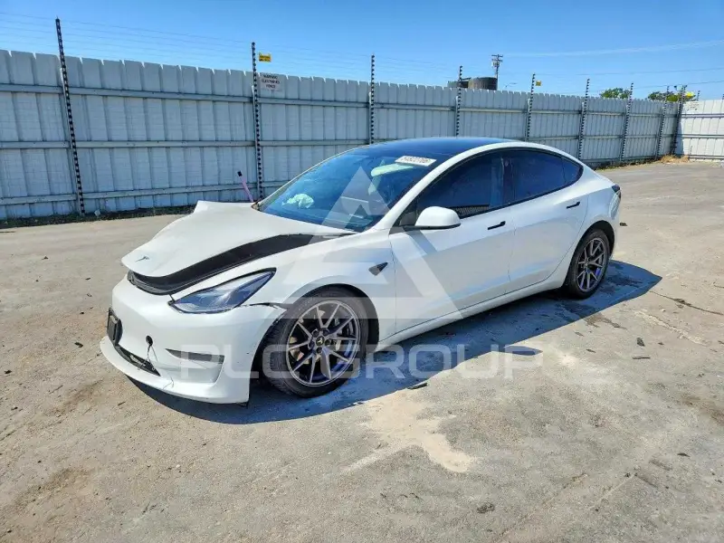 2021 Tesla Model 3 фото
