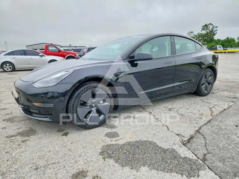 2021 Tesla Model 3 фото