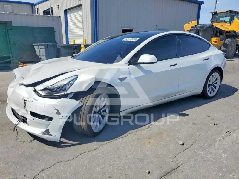 2021 Tesla Model 3 фото