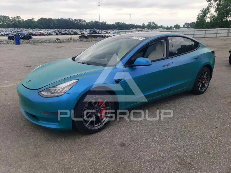 2021 Tesla Model 3 фото
