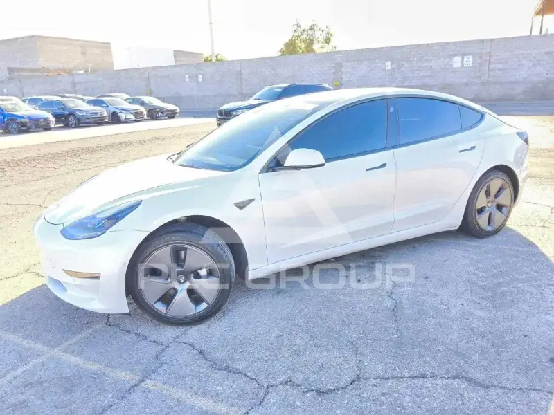 2021 Tesla Model 3 фото