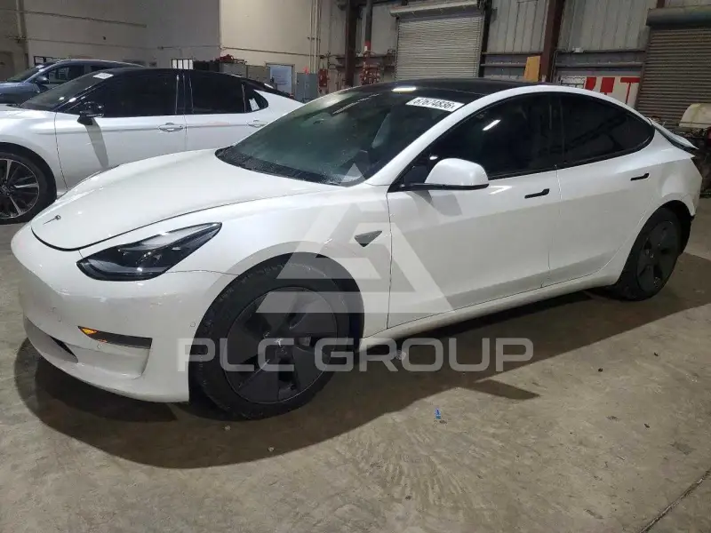 2021 Tesla Model 3 фото