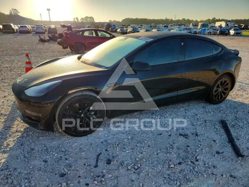 2021 Tesla Model 3 фото