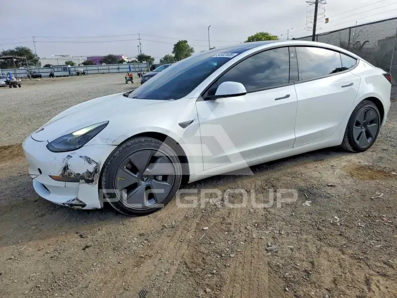 2021 Tesla Model 3 фото