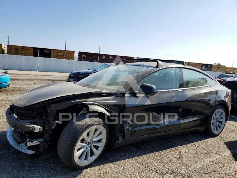 2021 Tesla Model 3 фото