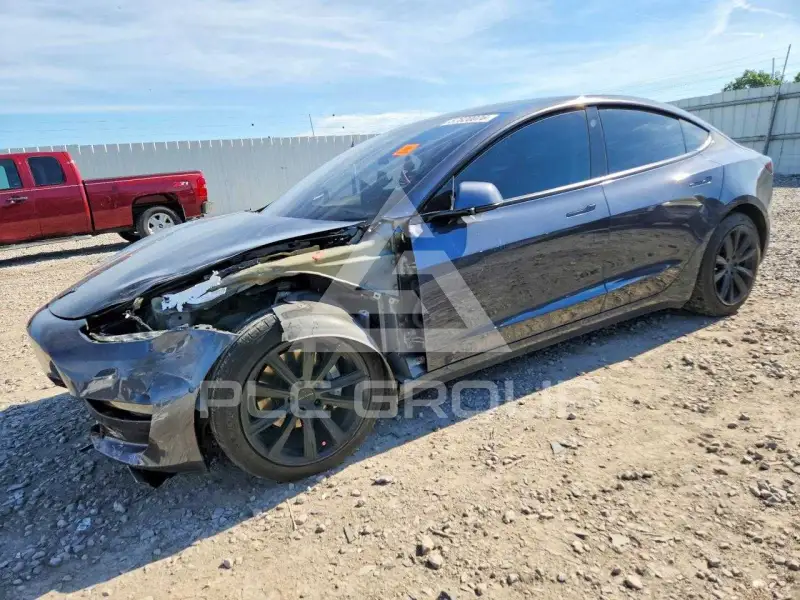 2021 Tesla Model 3 фото