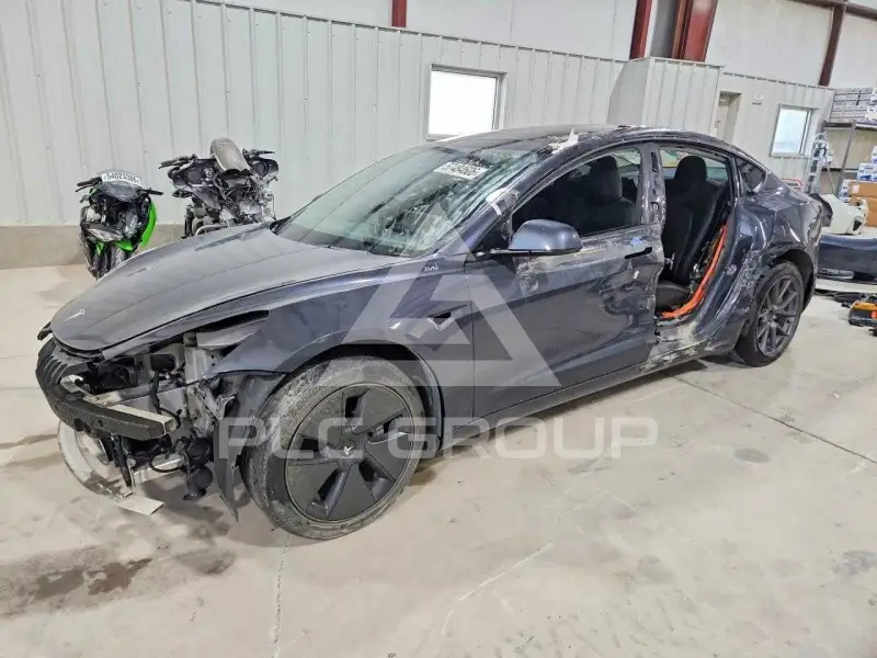 2021 Tesla Model 3 фото