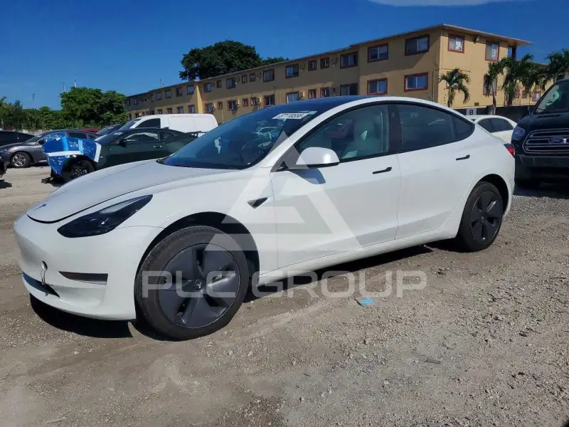 2021 Tesla Model 3 фото