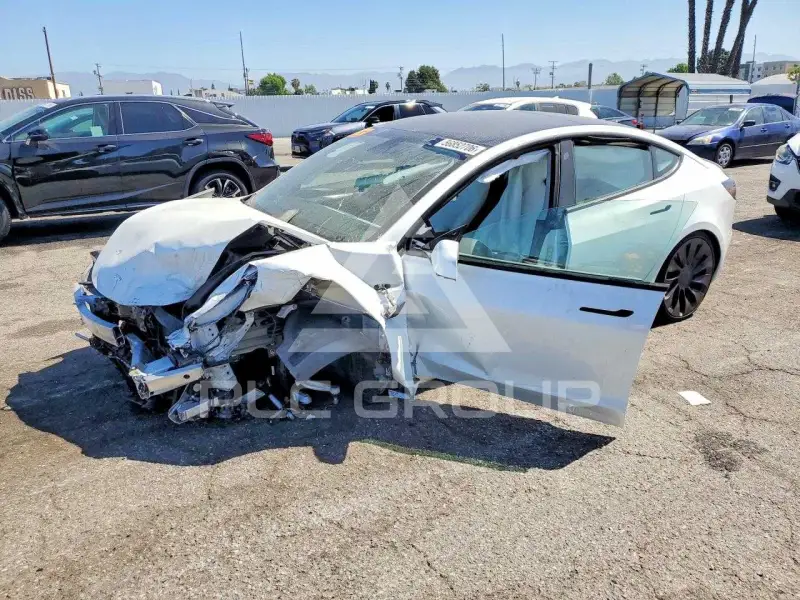 2021 Tesla Model 3 photo